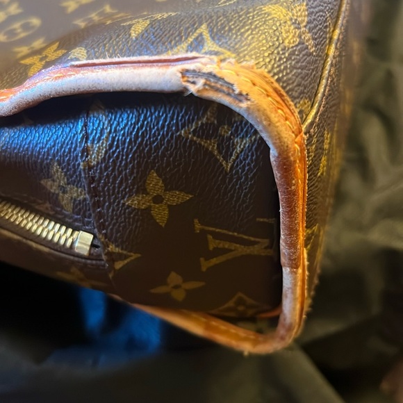 AUTHENTIC Louis Vuitton Rivoli briefcase Monogram, lock keys, luggage tag - Picture 17 of 17